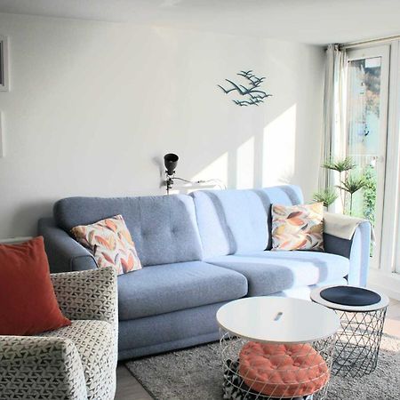 May View - Luxury Sea View Apartment - Millendreath, Лу Екстериор снимка